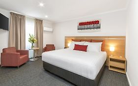 Adelaide Royal Coach